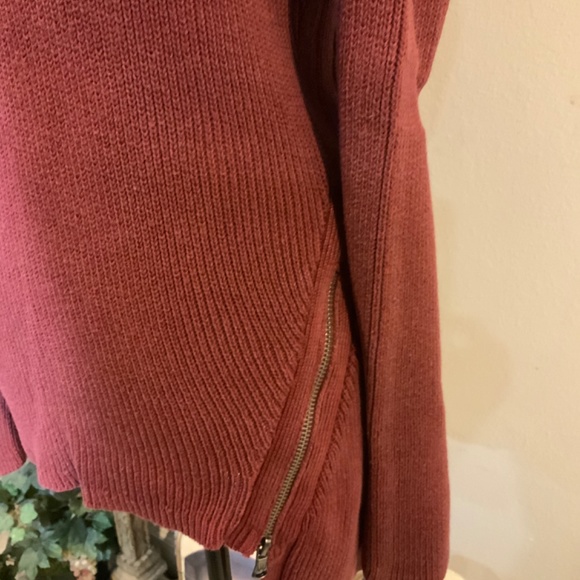 Rock & Republic Sweater Tunic Cold Shoulder XL NEW - Picture 3 of 4